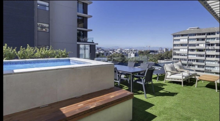 To Let 3 Bedroom Property for Rent in Green Point Western Cape